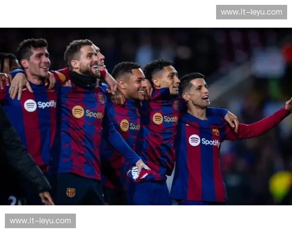 红蓝博弈与闪电奇袭：当巴塞罗那遇见西甲最桀骜不驯的灵魂